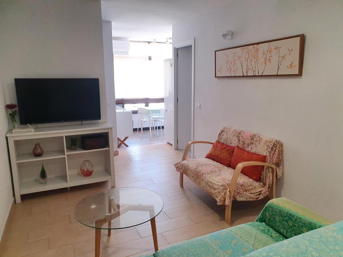 Apartamento Junto Al Puerto De Fuengirola Apartment Bagian luar foto