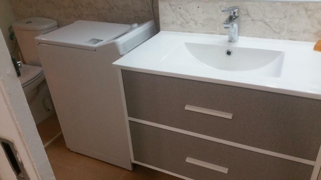 Apartamento Junto Al Puerto De Fuengirola Apartment Bagian luar foto