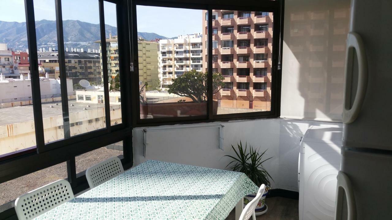 Apartamento Junto Al Puerto De Fuengirola Apartment Bagian luar foto